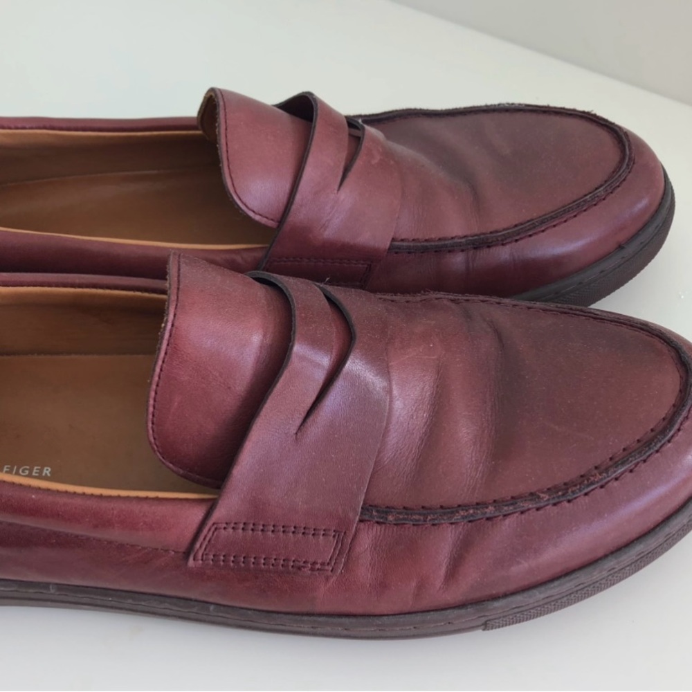 Tommy Hilfiger Men's Maroon Loafers